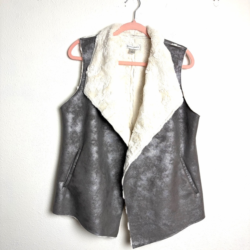 Christopher & Banks Charcoal silver Cream Faux Shearling Vest sz M jacket fur